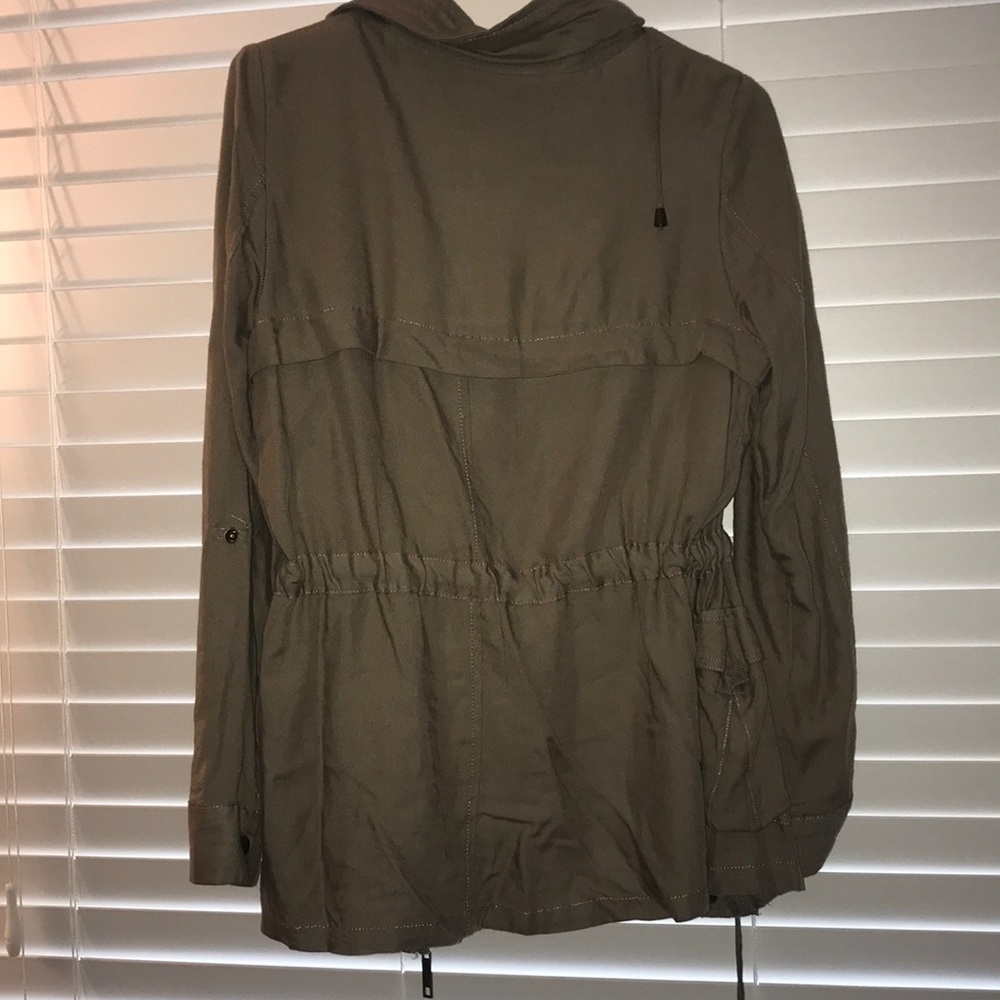 Jacket - Picture 4 of 4